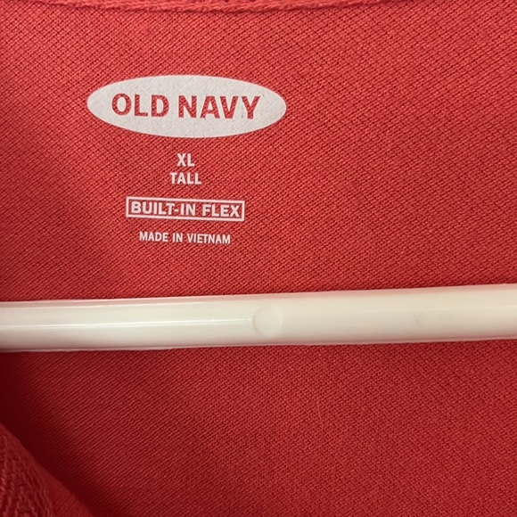 Men’s rosy colored golf shirt - Picture 2 of 4